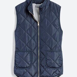 Market & Spruce Wilco Solid Quilted Vest in Navy